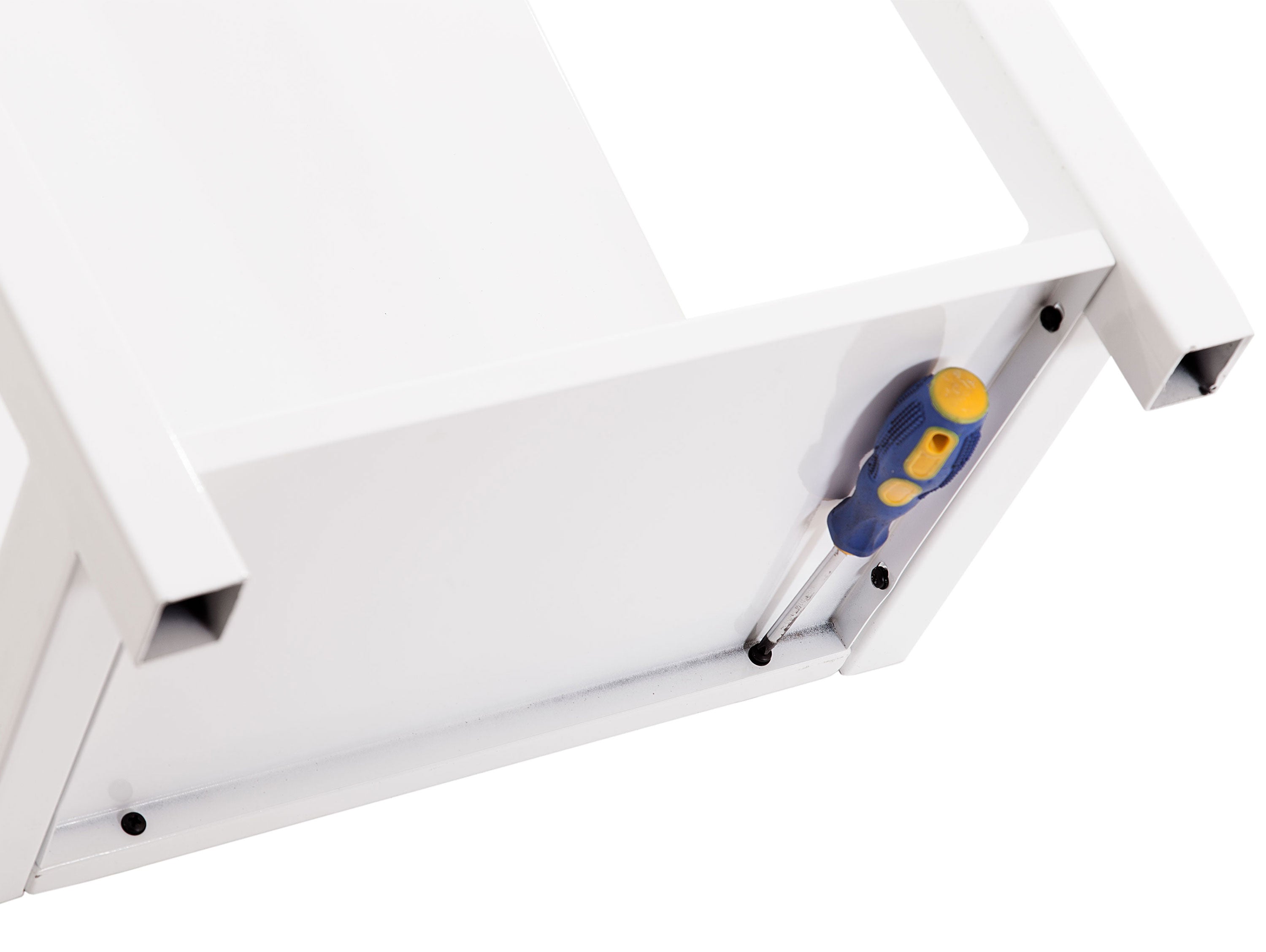 Porta legna con ruote e maniglie in acciaio smaltato bianco