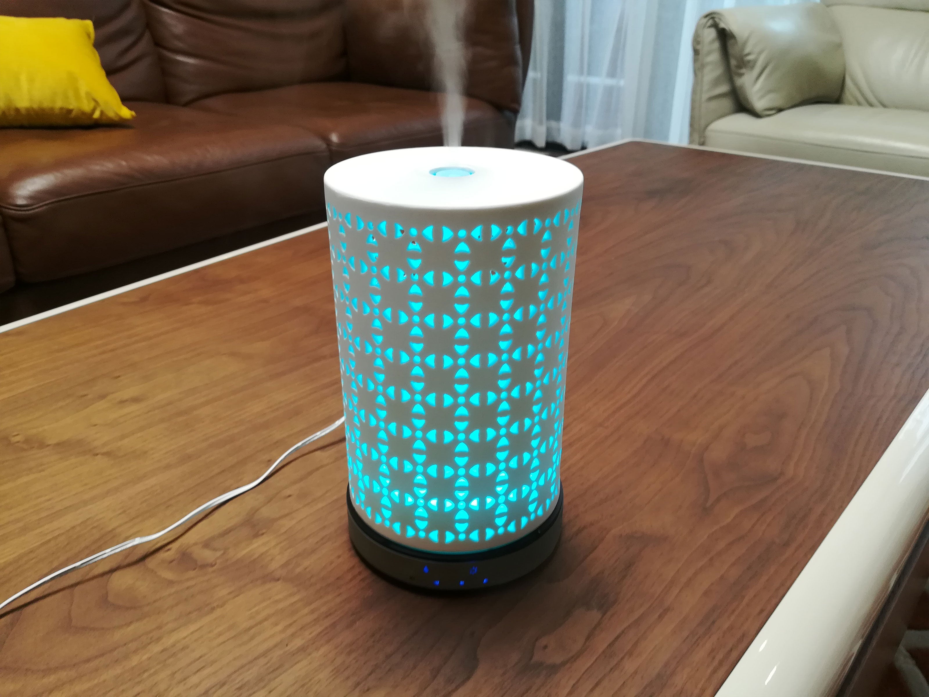Umidificatore a ultrasuoni compatto, con selettore di umidità