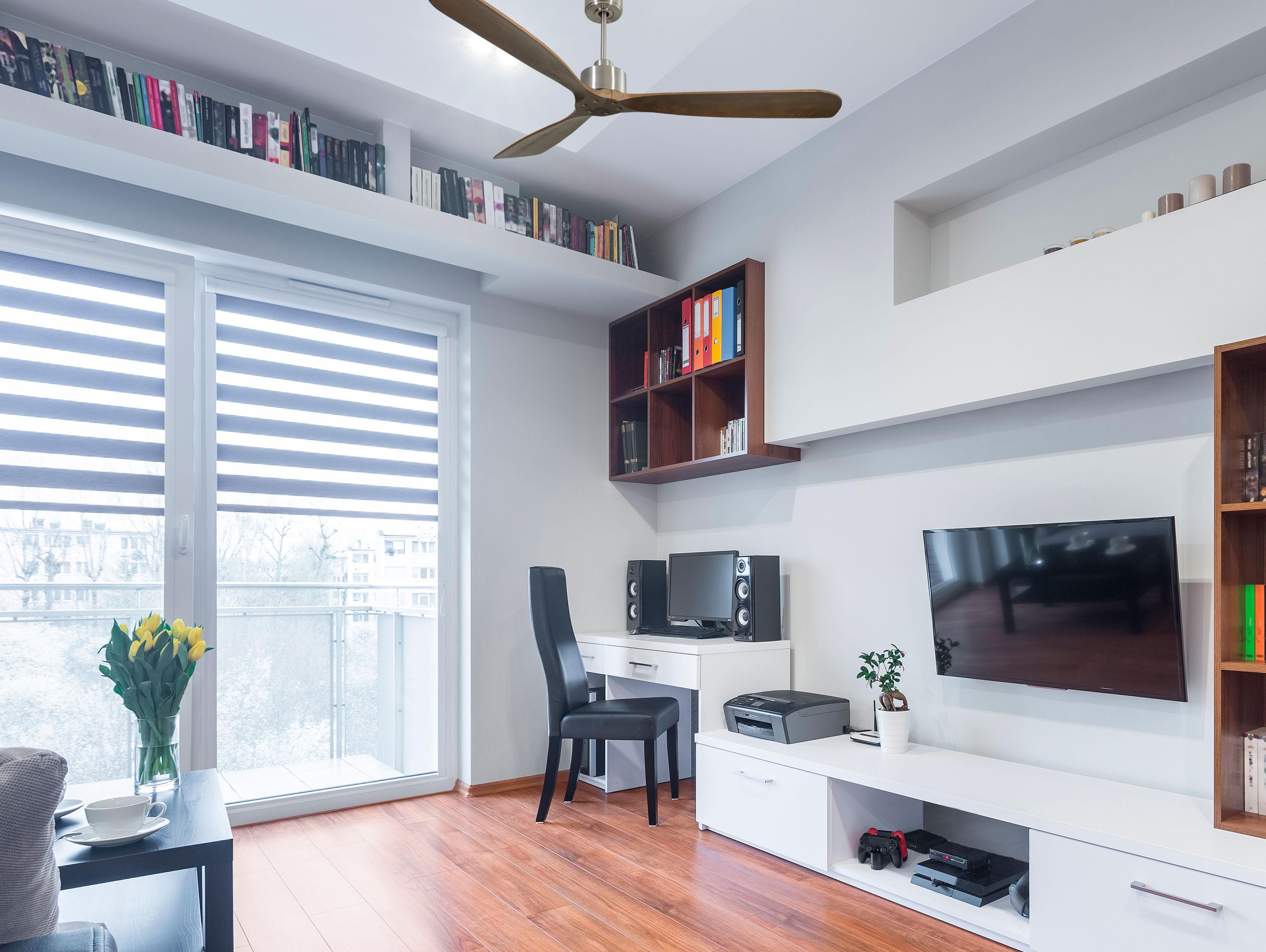 Ventilatore da soffitto Reversibile Termostato Wifi Motore CC Tetti inclinati Telecomando Hypersilence Memoria FullWood