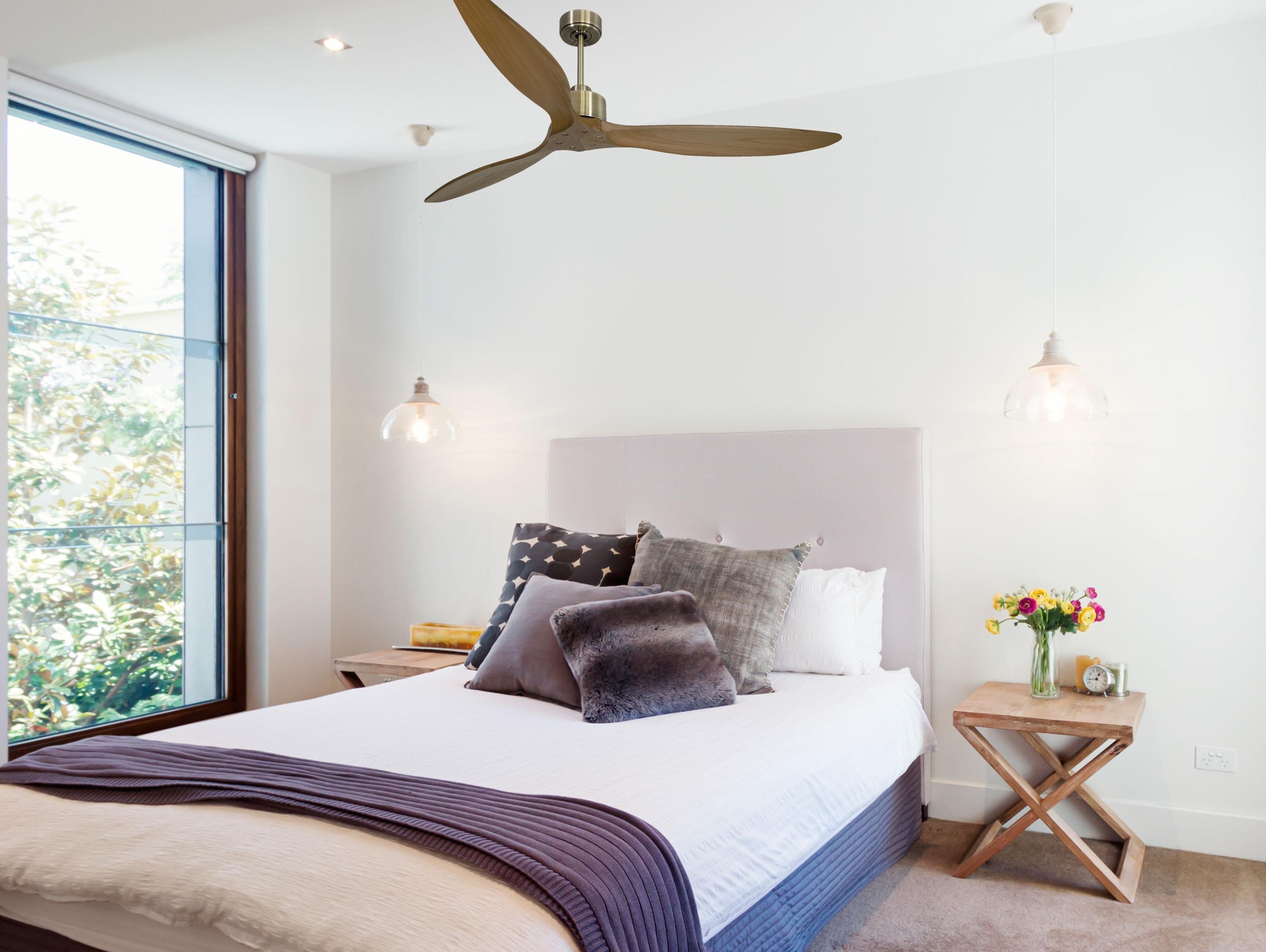 Ventilatore da soffitto Reversibile Termostato Wifi Motore CC Tetti inclinati Telecomando Hypersilence Memoria FullWood
