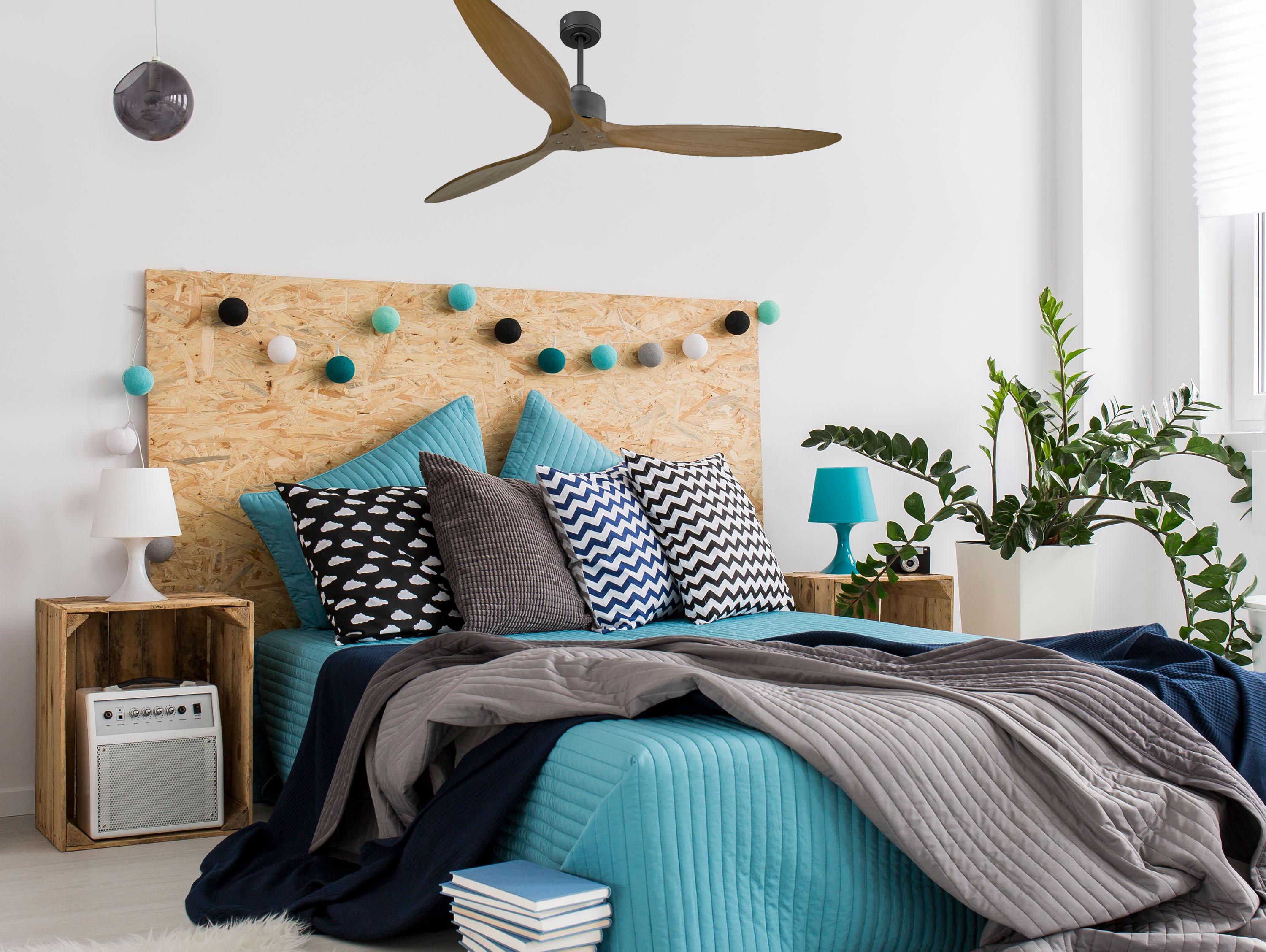 Ventilatore da soffitto Reversibile Termostato Wifi Motore CC Tetti inclinati Telecomando Hypersilence Memoria FullWood