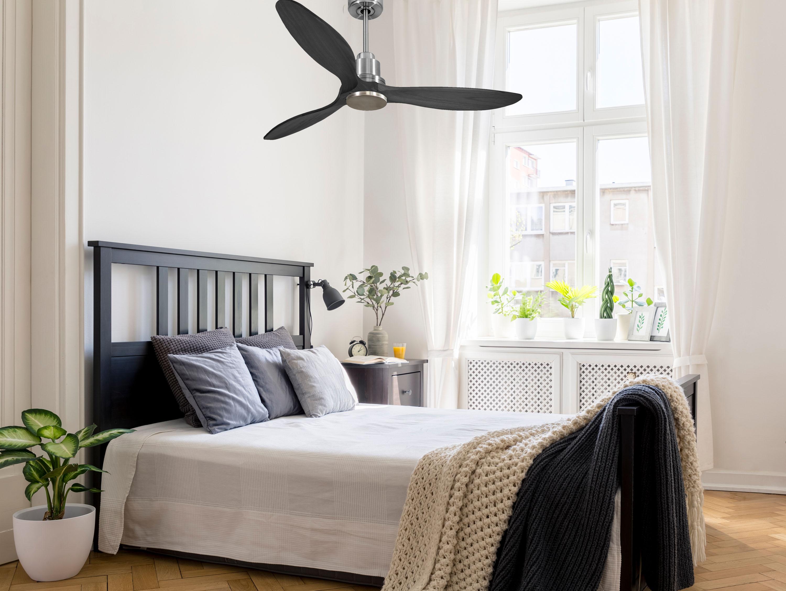 Ventilatore da soffitto Reversibile Termostato Wifi Motore CC Tetti inclinati Telecomando Hypersilence Memoria FullWood