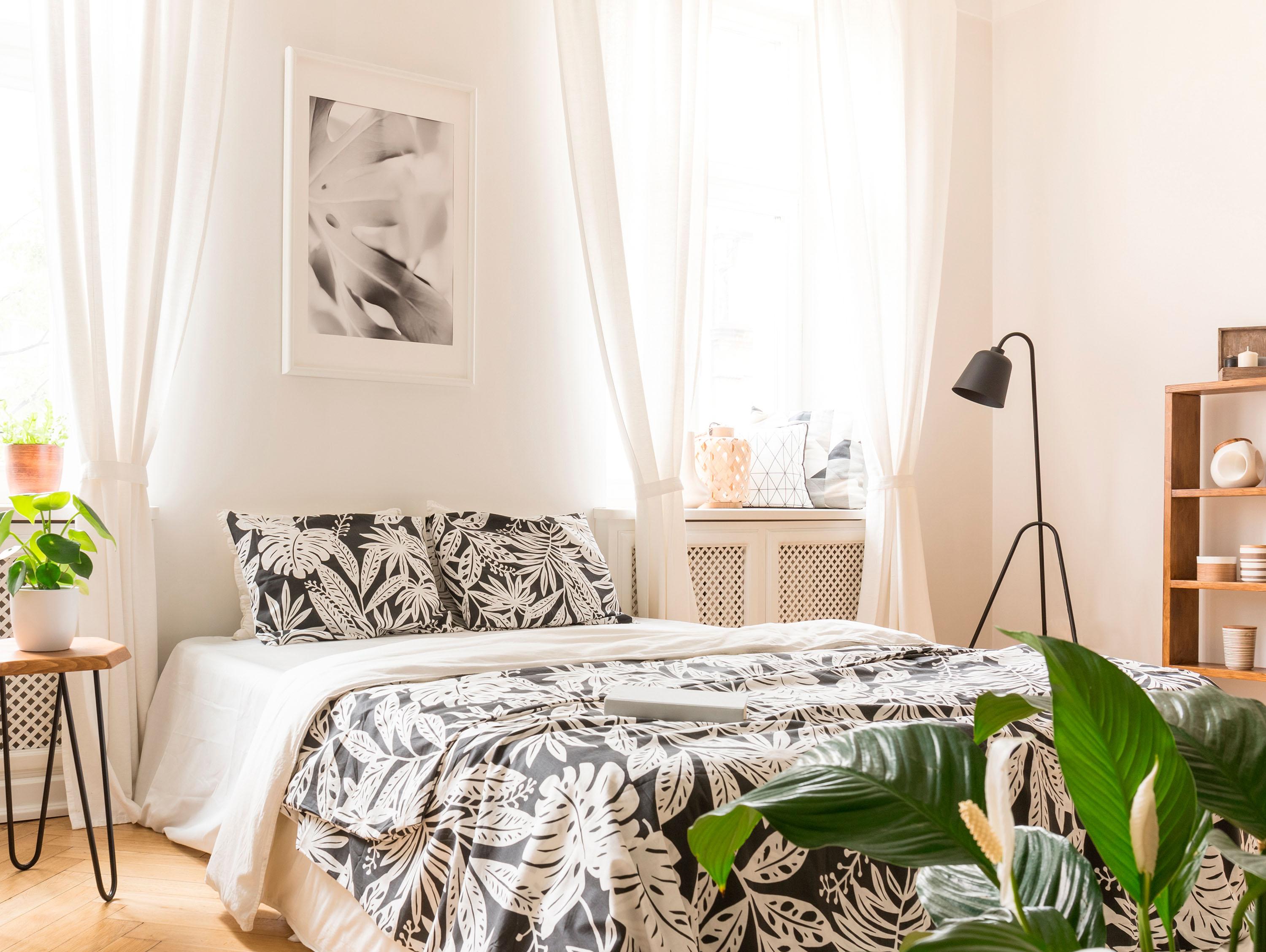 Ventilatore da soffitto Reversibile Termostato Wifi Motore CC Tetti inclinati Telecomando Hypersilence Memoria Shopify Vendible (AUTOMATICO)