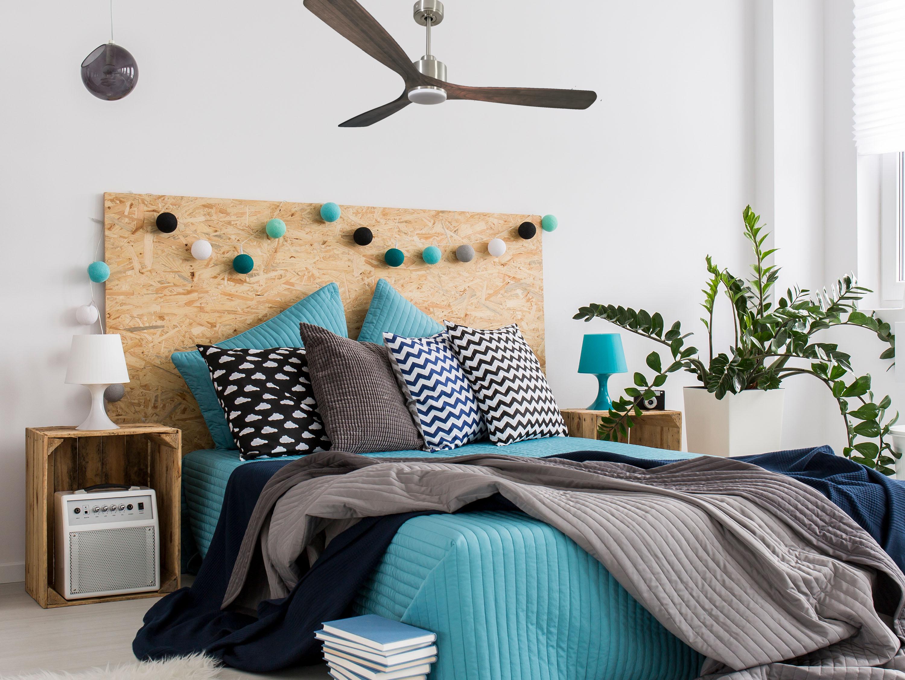 Ventilatore da soffitto Reversibile Termostato Dimmabile Wifi Motore CC Tetti inclinati Telecomando Luce a tre toni Memoria