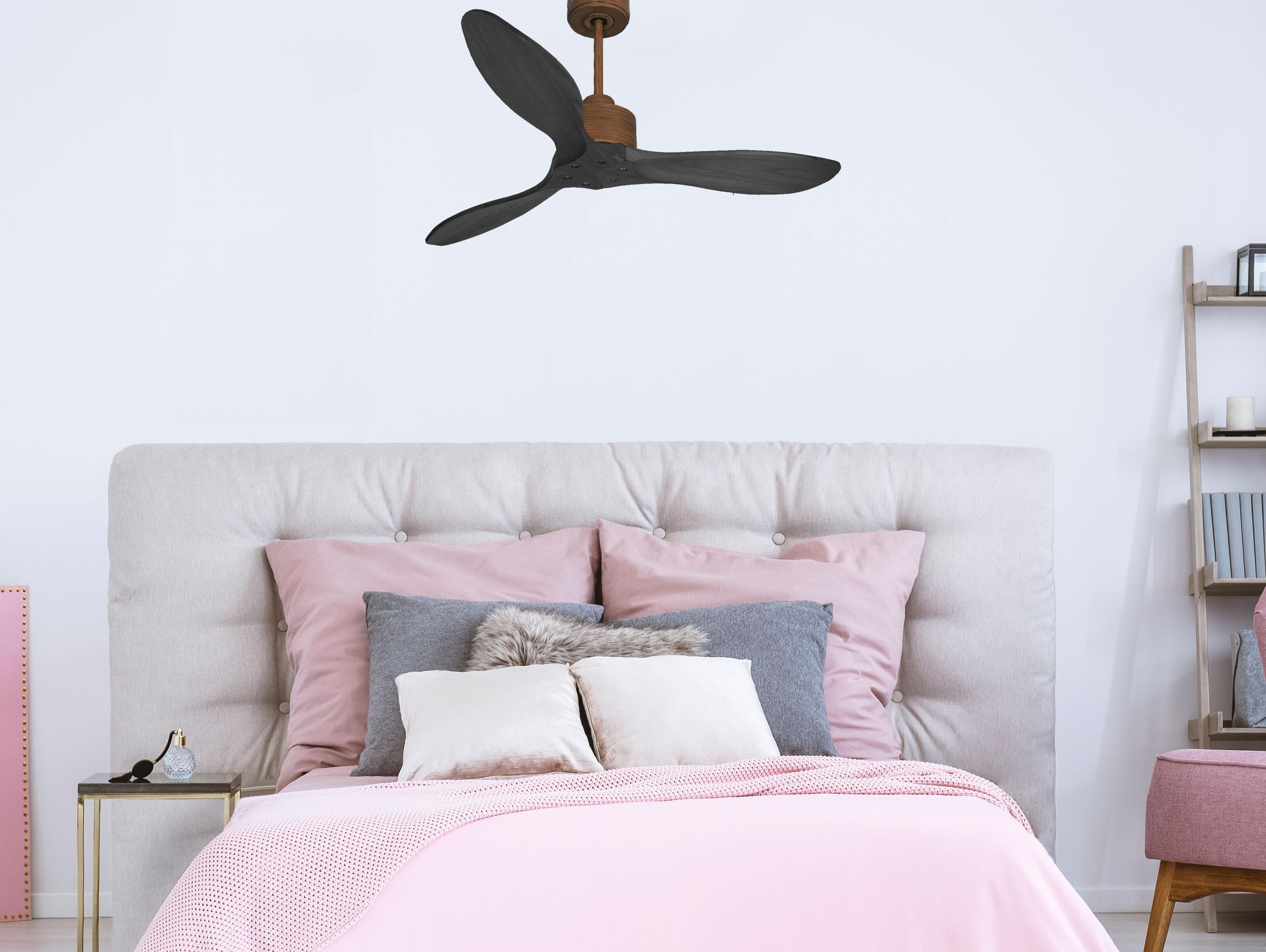 Ventilatore da soffitto Reversibile Termostato Wifi Motore CC Tetti inclinati Telecomando Hypersilence Memoria FullWood