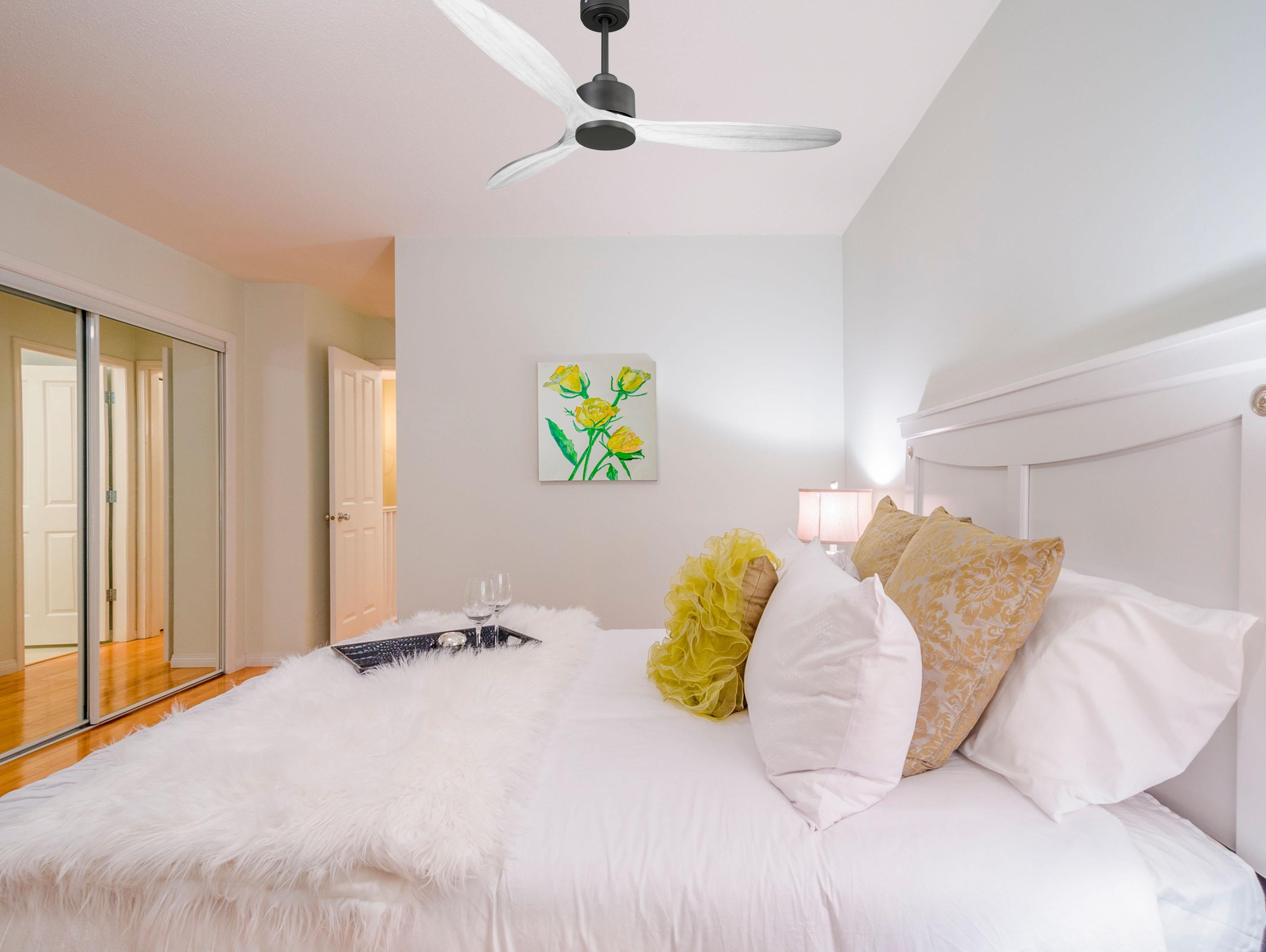 Ventilatore da soffitto Reversibile Termostato Wifi Motore CC Tetti inclinati Telecomando Hypersilence Memoria