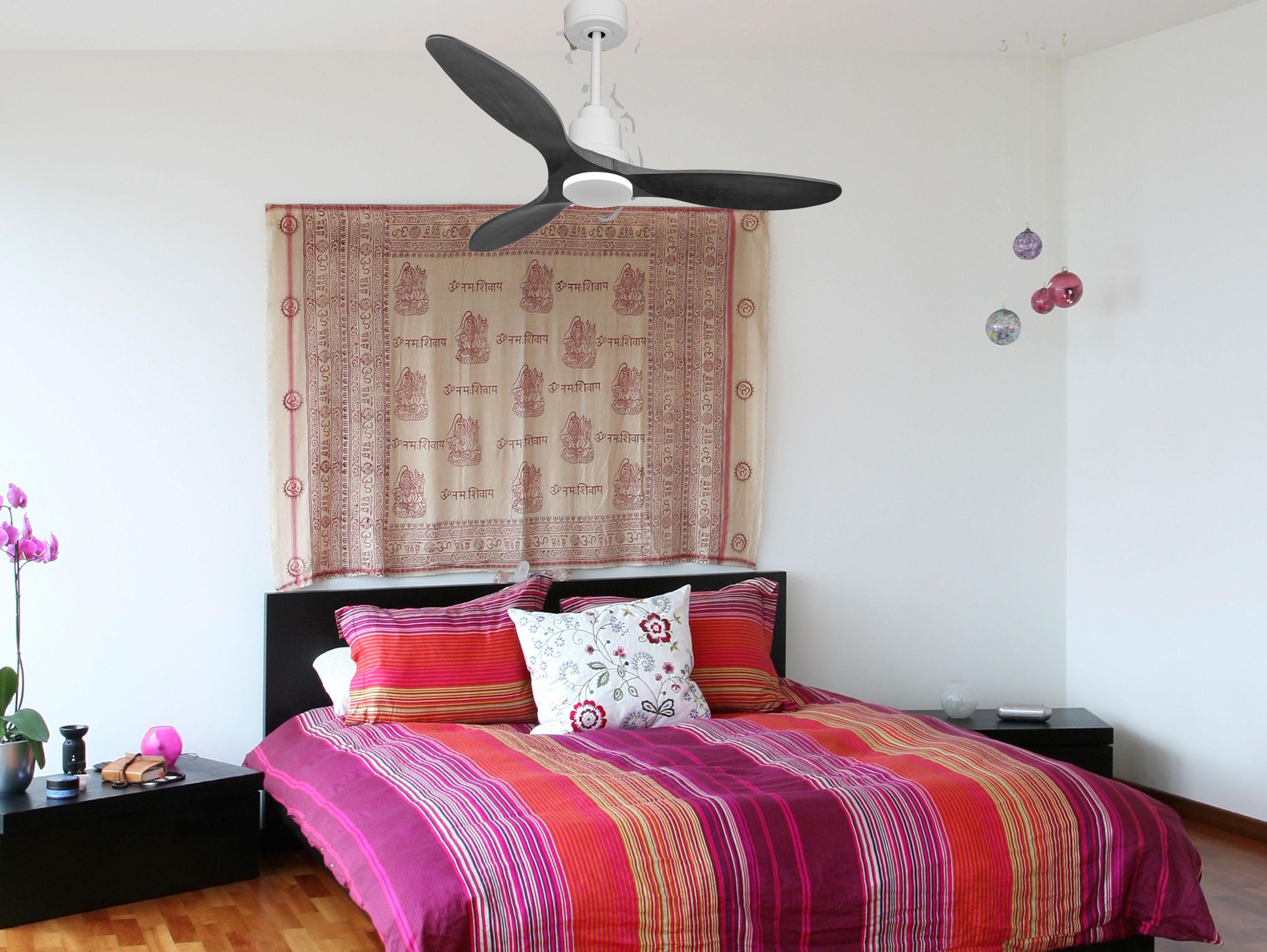 Ventilatore da soffitto Reversibile Termostato Wifi Motore CC Tetti inclinati Telecomando Hypersilence Memoria