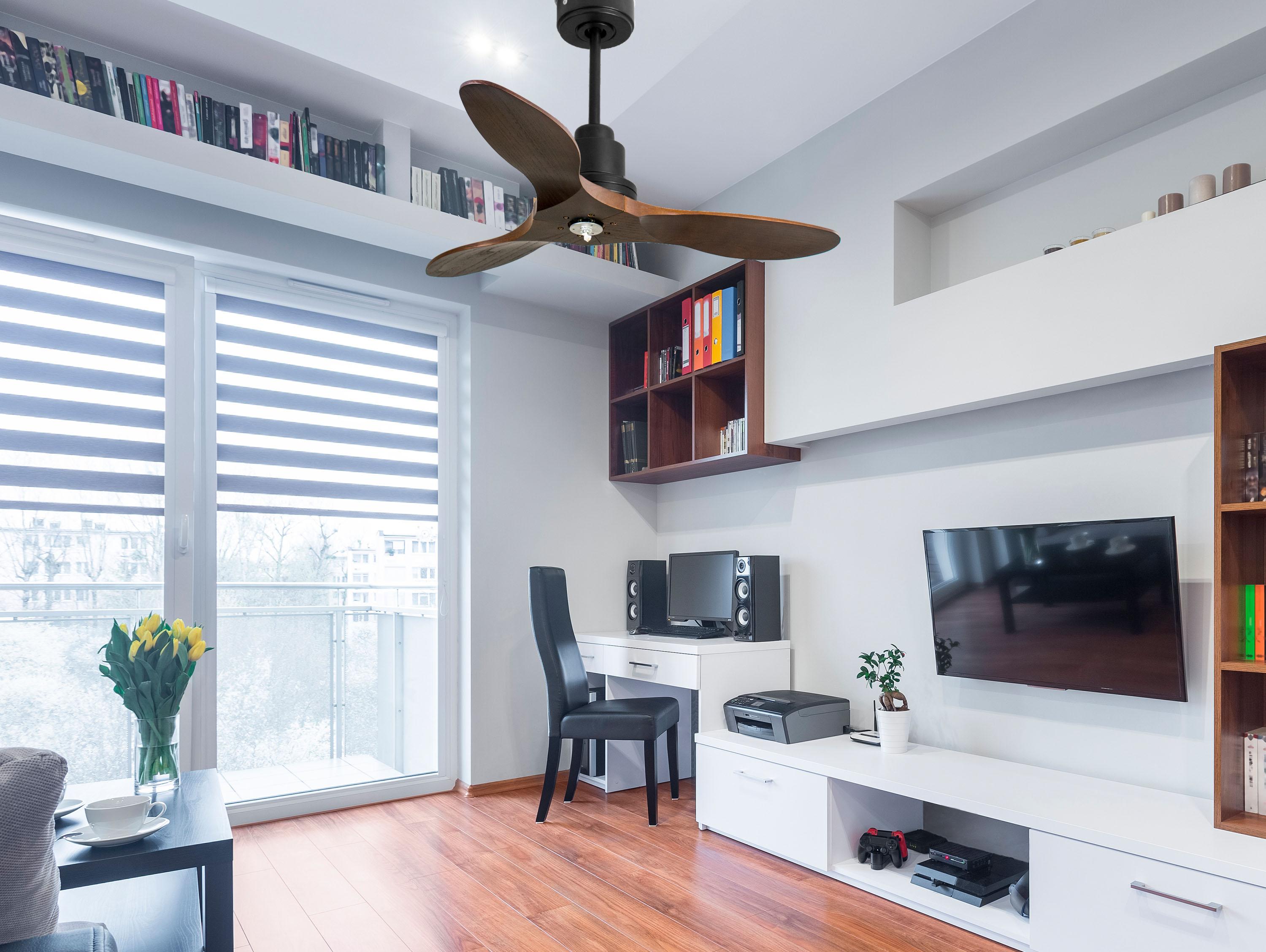 Ventilatore da soffitto Reversibile Termostato Dimmabile Wifi Motore CC Tetti inclinati Telecomando Luce a tre toni Hypersilence Memoria Shopify Vendible (AUTOMATICO)