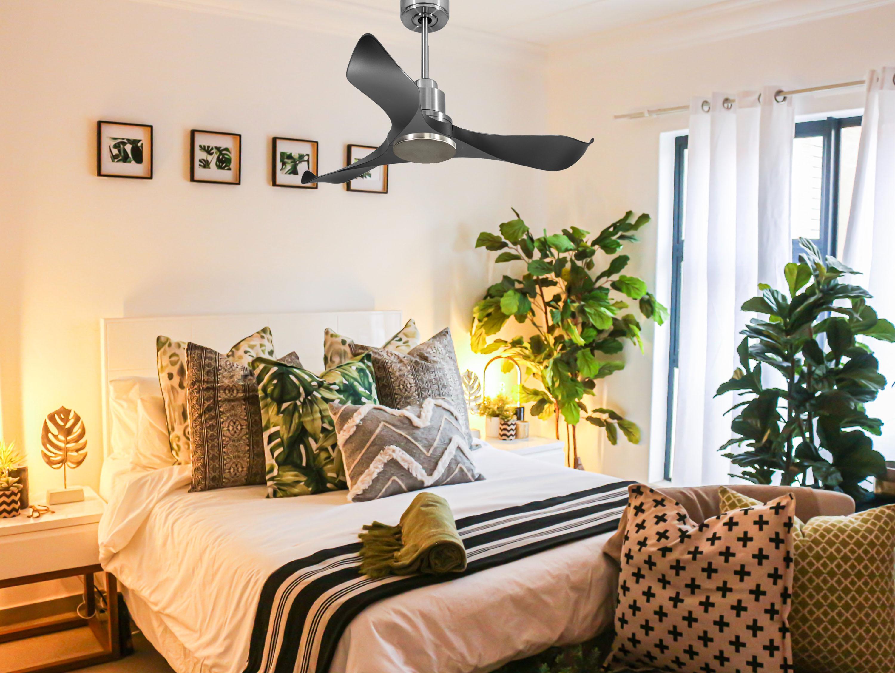 Ventilatore da soffitto Reversibile Termostato Wifi Motore CC Tetti inclinati Telecomando Adattatore 2/3 lame Hypersilence Memoria Shopify Vendible (AUTOMATICO)