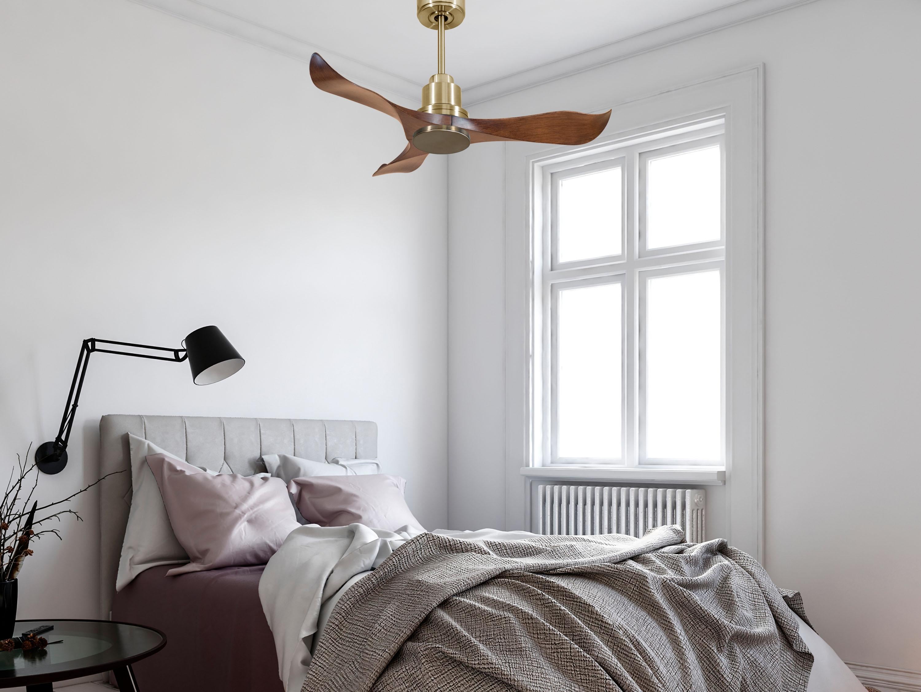 Ventilatore da soffitto Reversibile Termostato Wifi Motore CC Tetti inclinati Telecomando Adattatore 2/3 lame Hypersilence Memoria