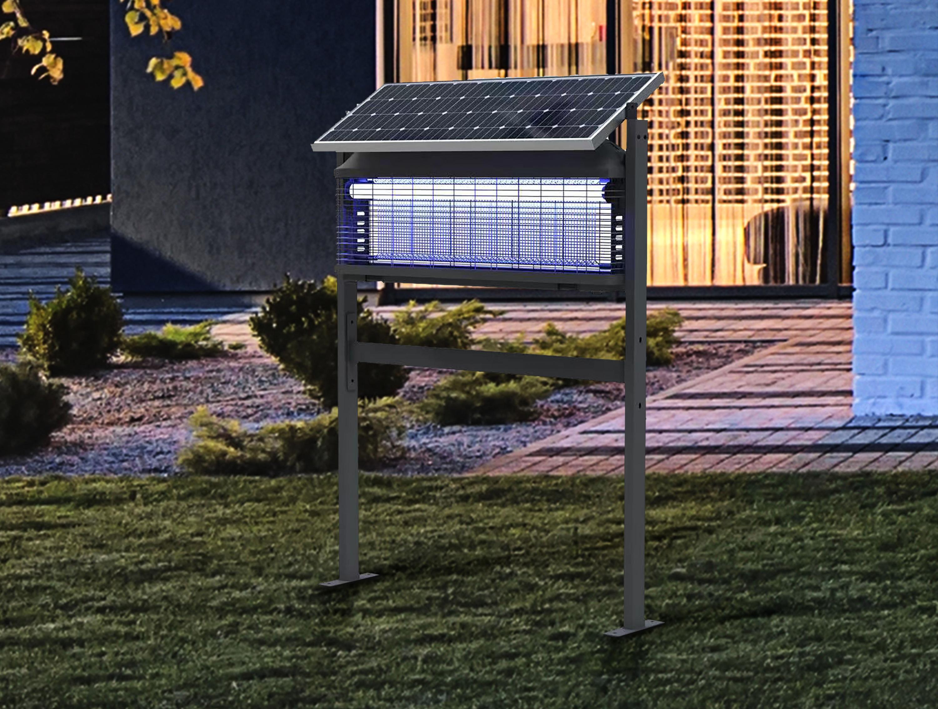 Insetticida da esterno con pannello solare e batteria