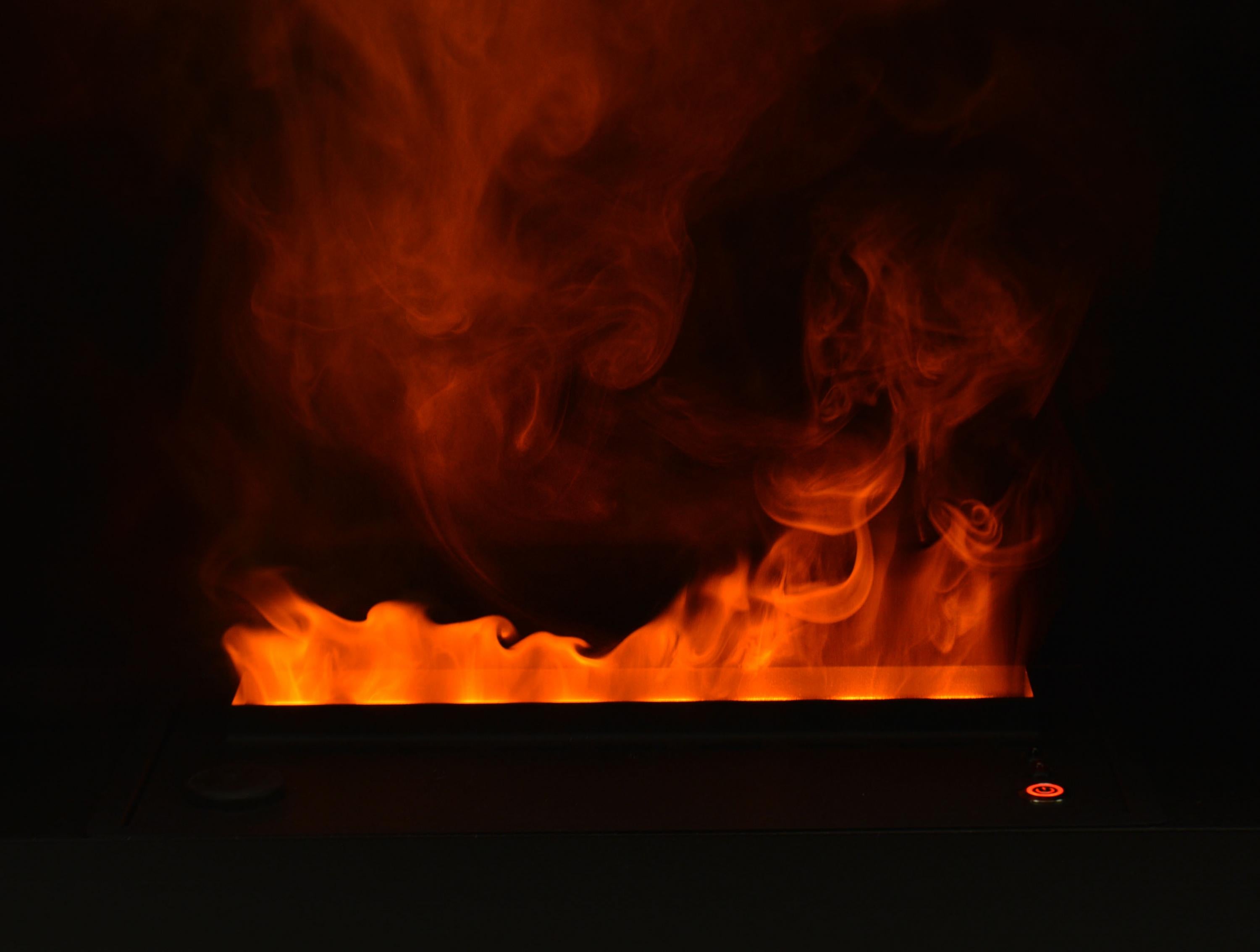 BESTBIO B FIRECOOL: Camino decorativo a parete con fiamma simulata