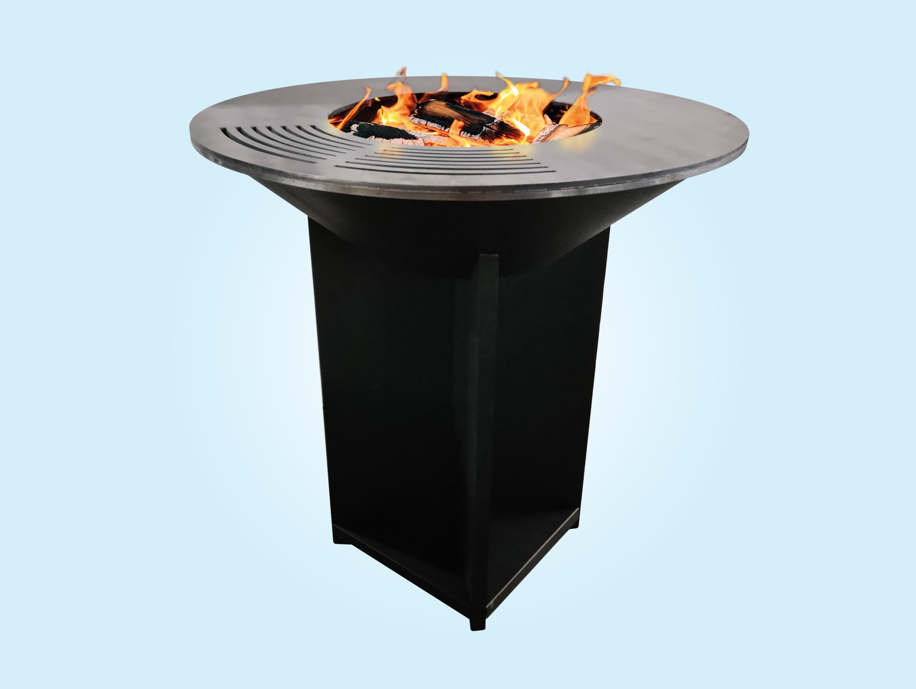 Barbecue in acciaio nero con piastra e griglia