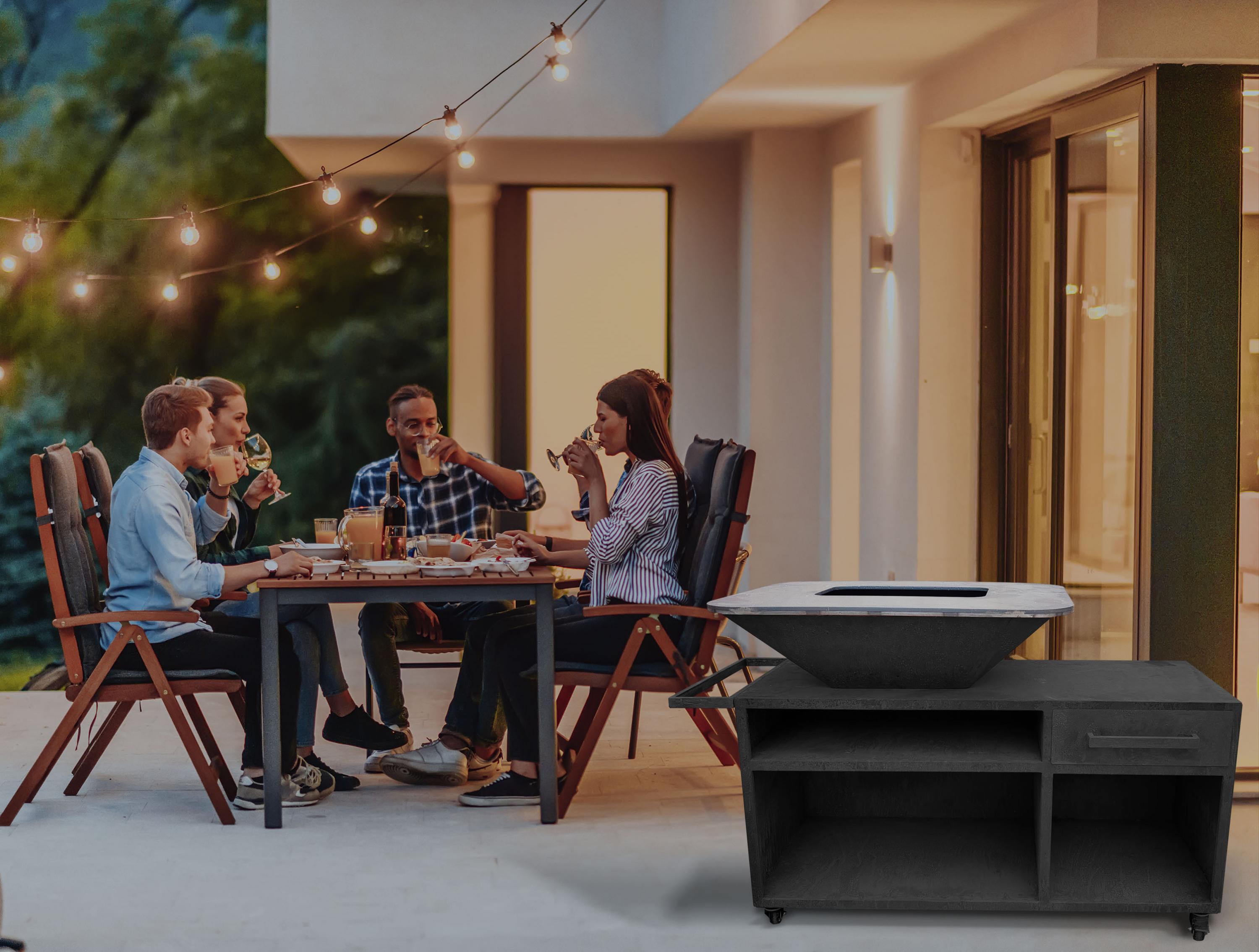 Grande barbecue con mobile in acciaio nero con piastra e griglia in acciaio
