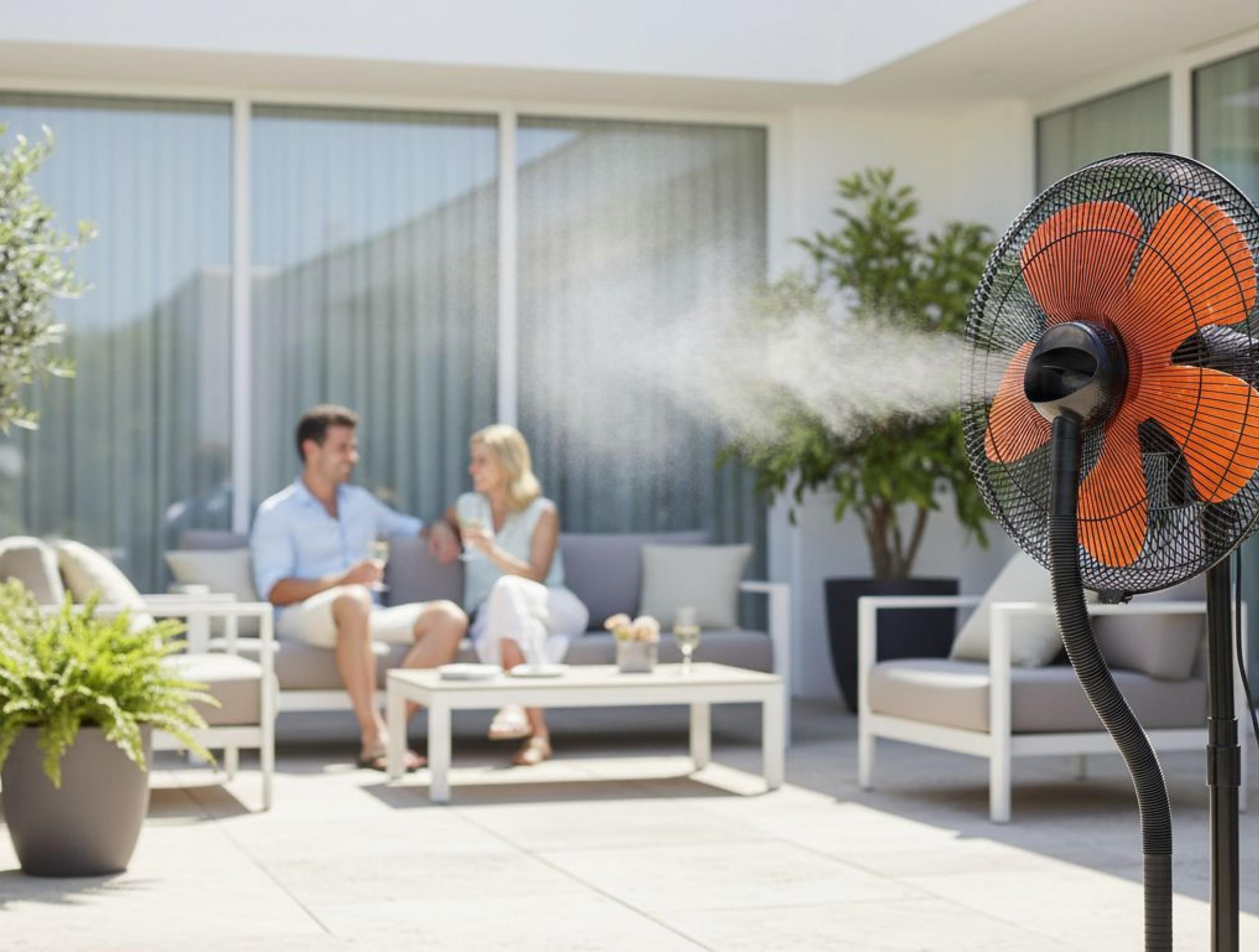 MISTY 10: Ventilatore nebulizzatore ø 46 cm nero e arancione con telecomando