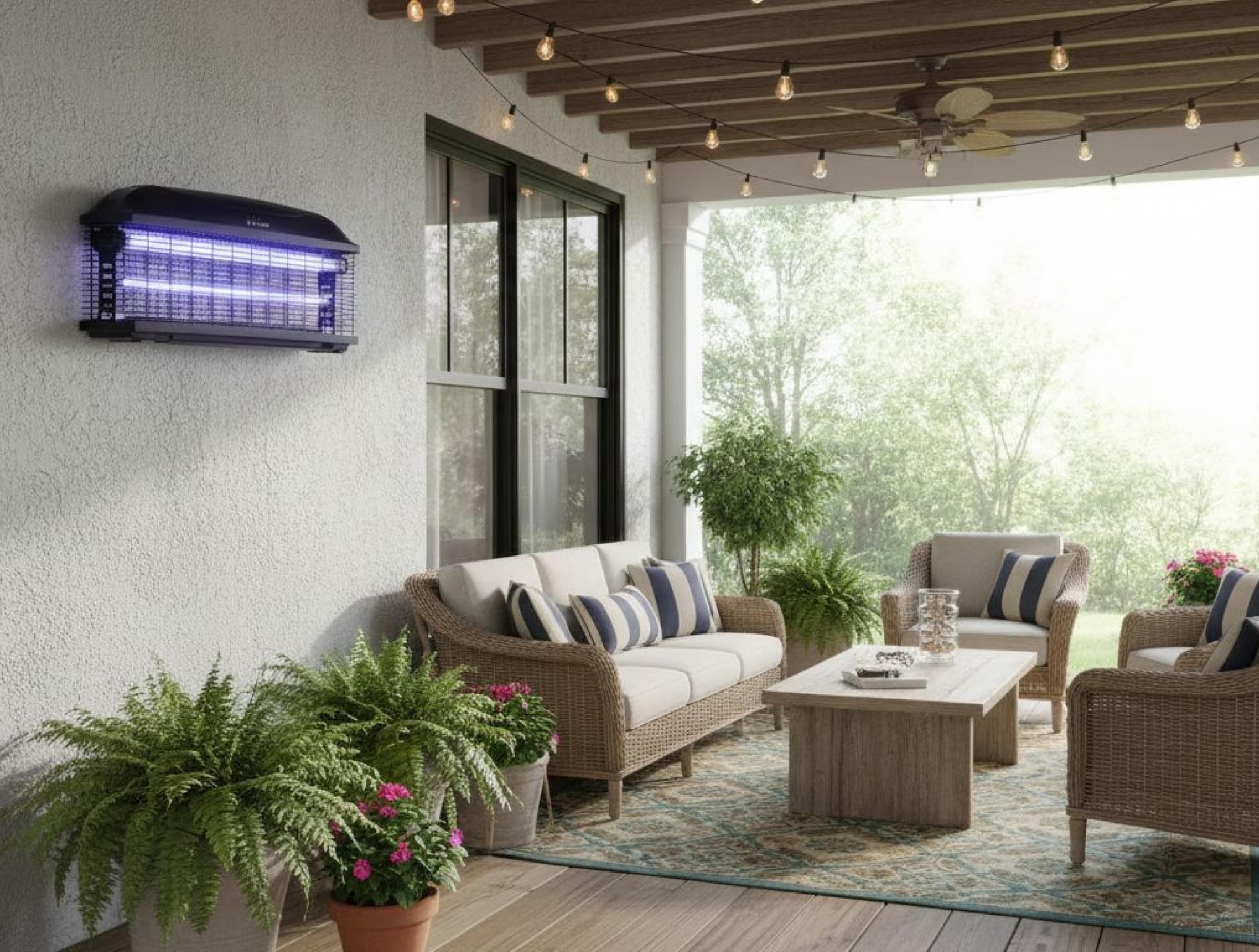 Potenza massima 45 W Lampada Anti-Insetti con luce ultravioletta 45W per superfici di 120m2