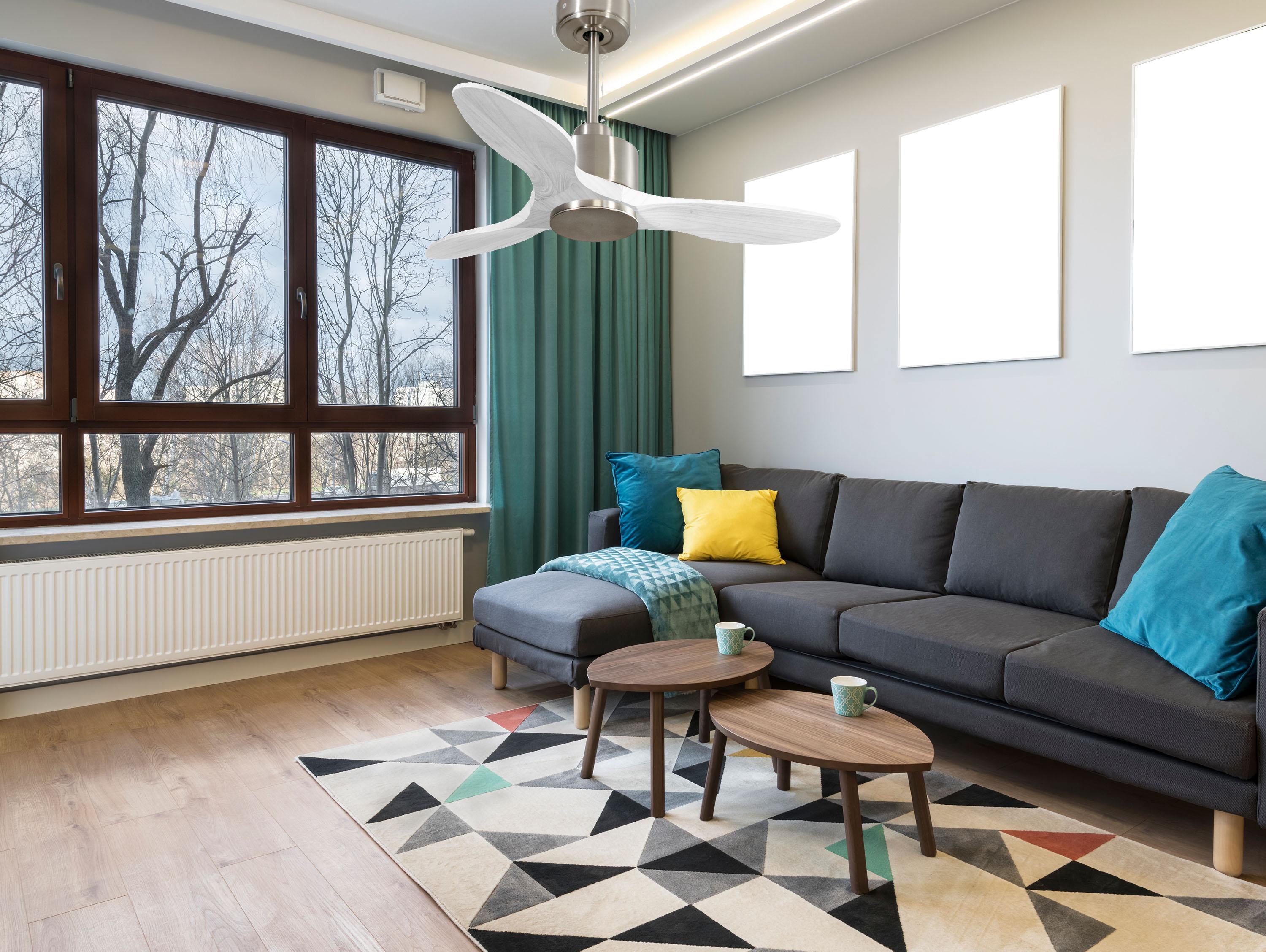 Ventilatore da soffitto Reversibile Termostato Wifi Motore CC Tetti inclinati Telecomando Hypersilence Memoria