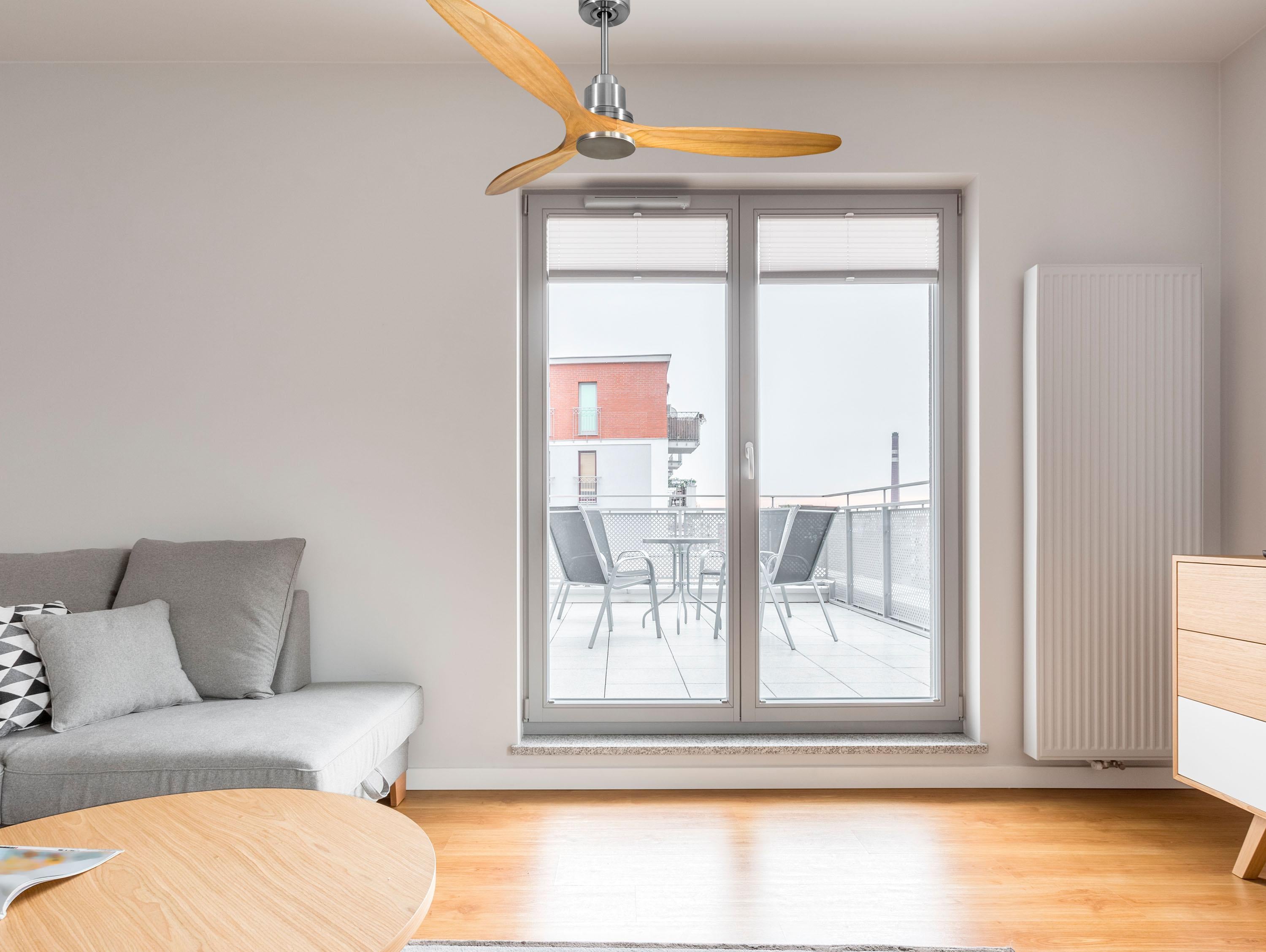 Ventilatore da soffitto Reversibile Termostato Wifi Motore CC Tetti inclinati Telecomando Hypersilence Memoria