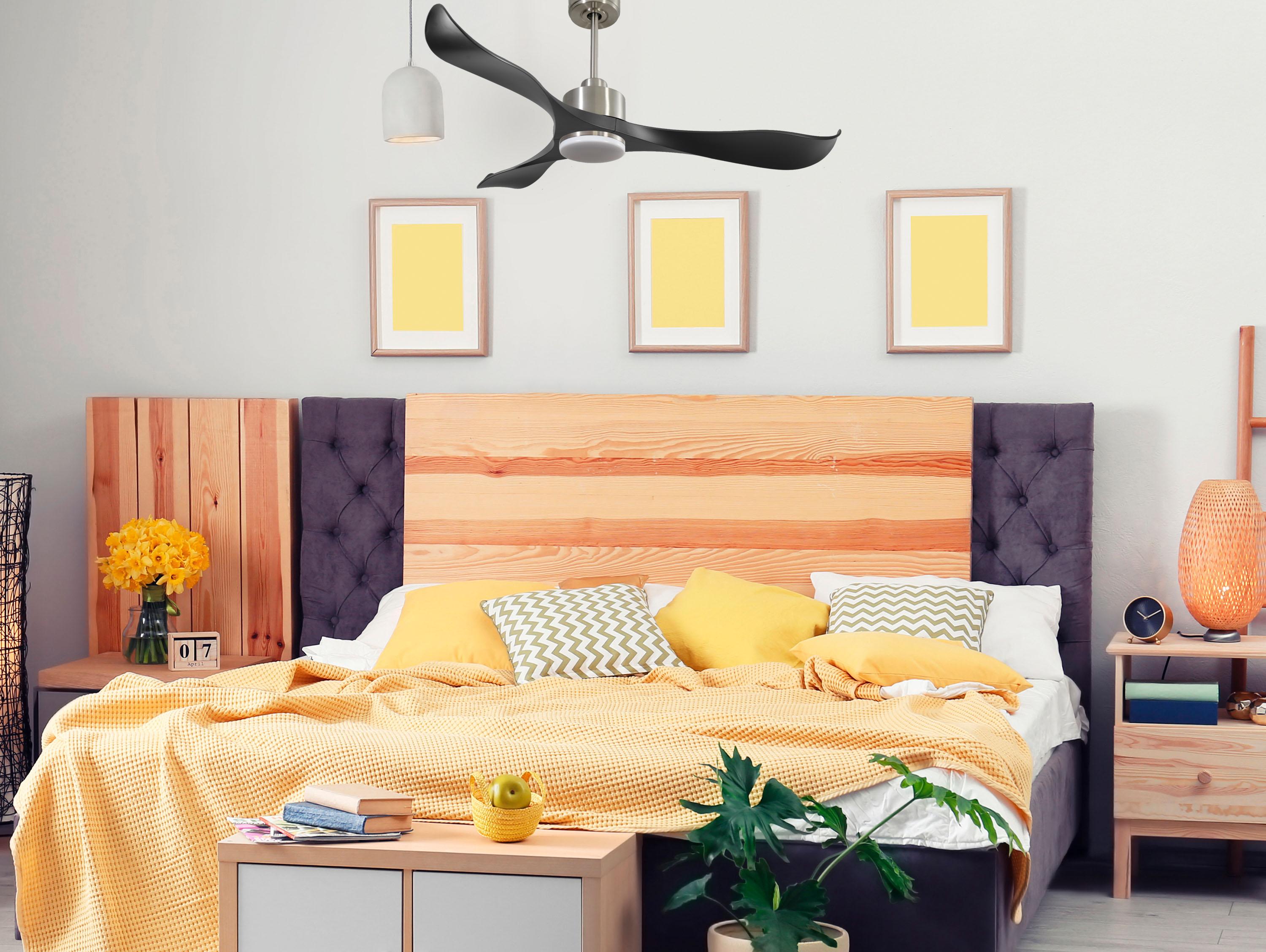 Ventilatore da soffitto Reversibile Termostato Dimmabile Wifi Motore CC Tetti inclinati Telecomando Luce a tre toni Adattatore 2/3 lame Hypersilence Memoria