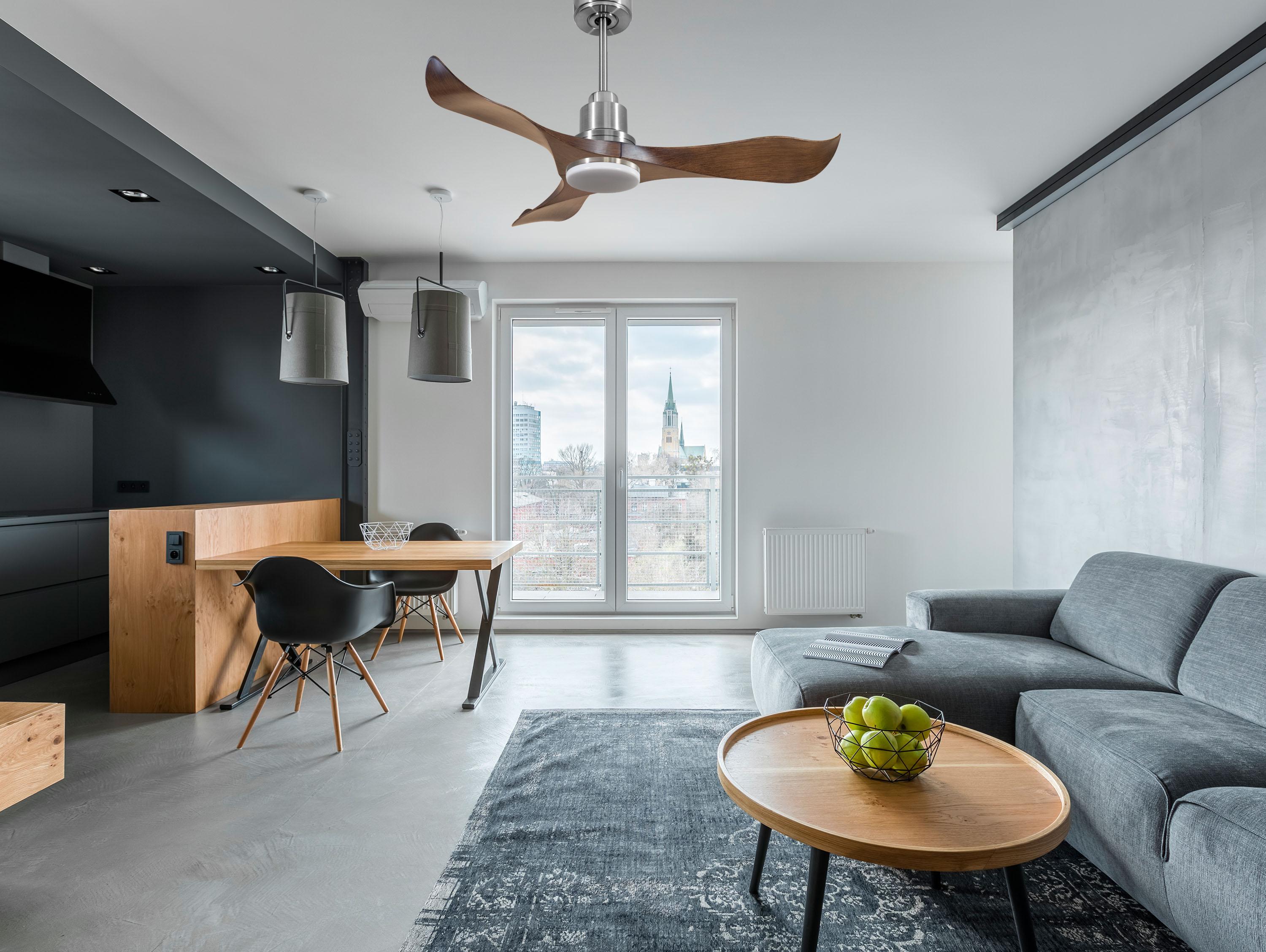Ventilatore da soffitto Reversibile Termostato Dimmabile Wifi Motore CC Tetti inclinati Telecomando Luce a tre toni Adattatore 2/3 lame Hypersilence Memoria